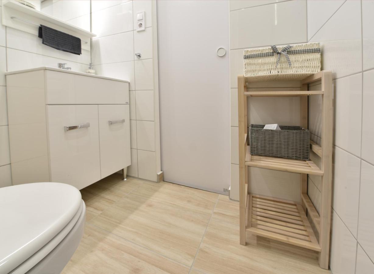 Kiralykut 1 Apartman - Ingyen Parkolas, Bicajok, Ac Секешфехервар Экстерьер фото